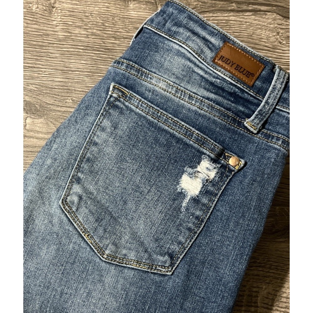 Judy Blue High Waisted Boyfriend Fit Distressed Jeans SZ 5/27 (28x31)